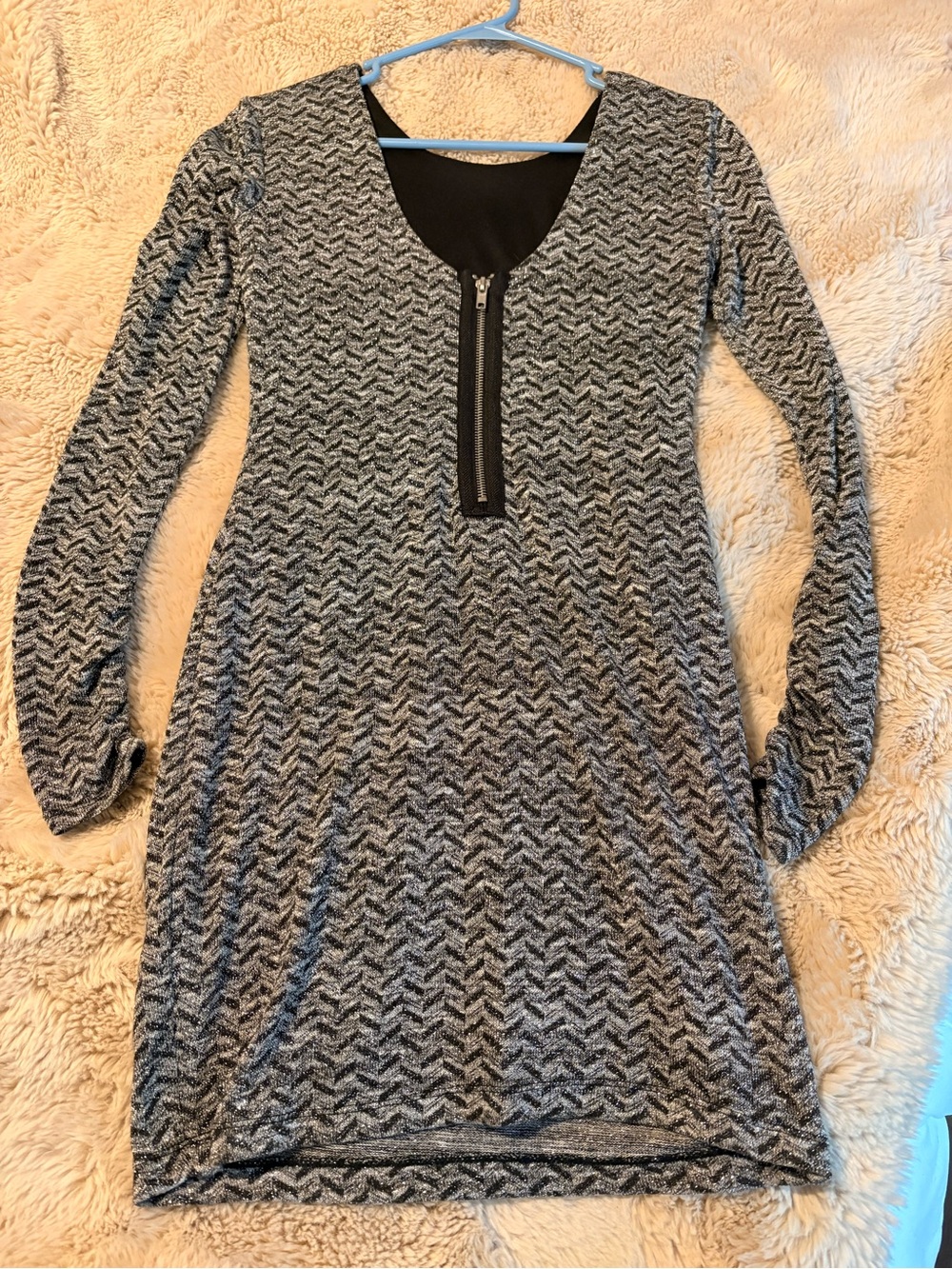 Women's Gray Chevron Zip-Back Knit Dress Small